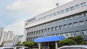 "돈 내놔" 여고생 후배 차량에 감금한 5명 검거