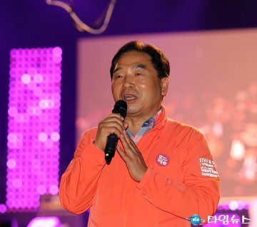 박수범 대덕구청장, 벚꽃과 음악을 즐겨주세요!