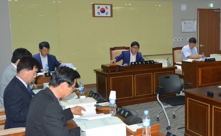 충남도의회 교육위, 도교육청 직속기관 및교육지원청 추경 예산안 심의