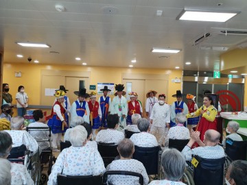 곡성군 옥과 한우리 은빛사랑봉사단, 찾아가는 재능기부 문화공연