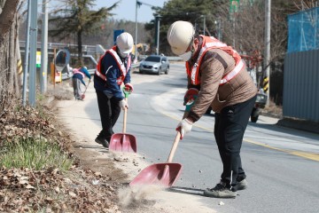 겨울철 대비 도로 정비 및 제설 장비 점검