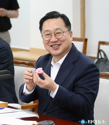 ‘꿈돌이 호두과자’ 출격…이장우 대전시장 “청년 자립과 도시브랜드 살릴 기회”