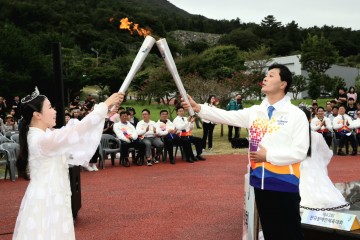 전남도, 고흥 나로도서 전국체전 성화 특별채화 열려