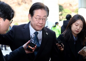 법원, 법관기피 각하결정 이재명에 6차례 발송…한달째 미수령