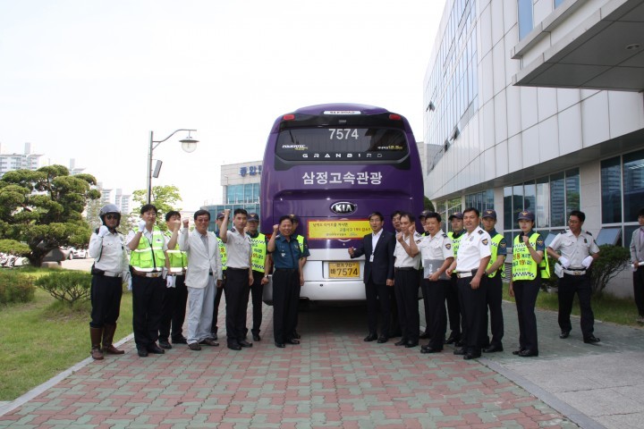 화성동부경찰서,운동 민·관 합동 홍보물(스티커, 입간판) 제작