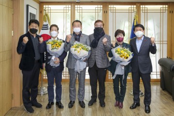 열정적이고 모범적인 의정활동 공로 인정 받아 의정활동 공로 의정대상 수상