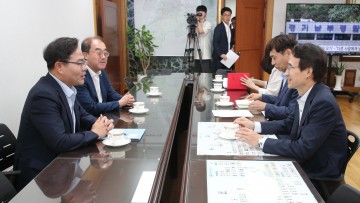 대구시 군위군' 역사적 출발,나흘뒤 전국 최대 면적 특·광역시 탄생