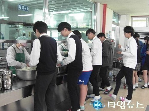 천안부성중, 잔반없는 날 운영 통해 식습관 교육에 큰 효과 거둬