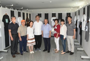 이상봉 작가 2017 T-shirt 군위사라온마을 숭덕관에서 개최