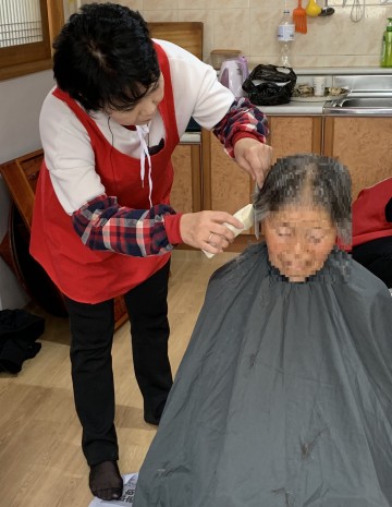 구미시 구송봉사단, 이·미용 봉사활동을 실시