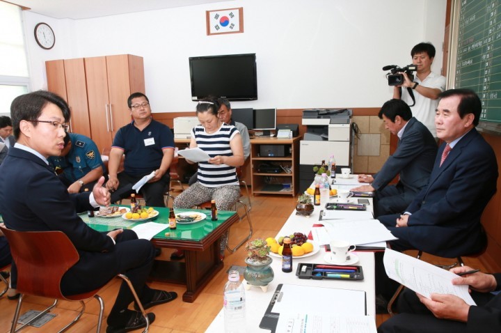 김지철 충남교육감, 섬 학교 현장 점검하고 주민들과 대화!