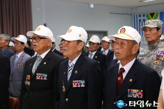 천안 호국 용사들 65년전 가슴 아픈 그날을 기억하며 한자리에~~