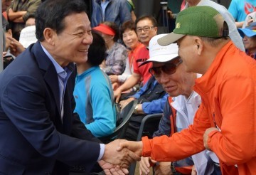 광주 빛고을노인건강타운 개원 8주년 기념행사 갖어
