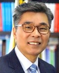 사천시 출신 백점기 부산대 교수 명예시민증서 수여