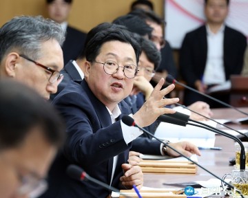 이장우 대전시장 “결혼장려금 연내 전액 지급…도시철도 2호선 통합관리 강화”