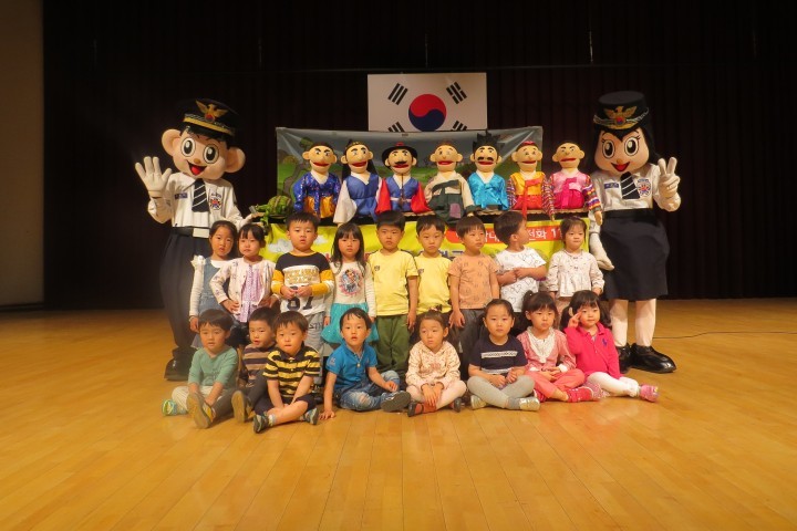 옥천경찰,“맟춤형 아동학대‧성폭력 예방 인형극 공연” 