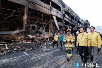 이재명 대통령, 대전 화재 현장서 유가족 지원 지시
