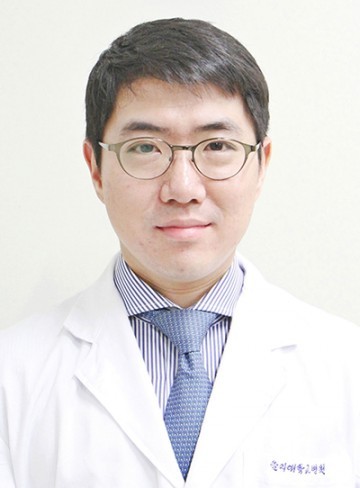 을지대학교병원 이시형 교수, 스마트폰 끼고 살다 ‘백내장’ 부른다!