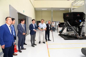 김윤상 기재부 2차관, 광주 미래차 생태계 현장방문