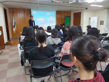  수곡중학교 3학년8반 학생들과 함께 아이도시민운동 전개