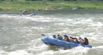 래프팅의 계절!  단양 남한강에서 즐겨보자