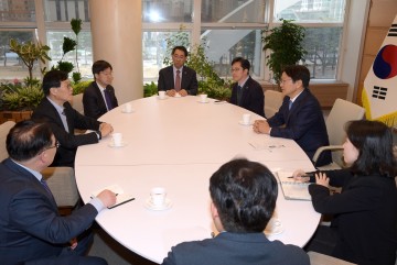 강기정 광주시장-이창용 한은 총재, 경제 현안 논의