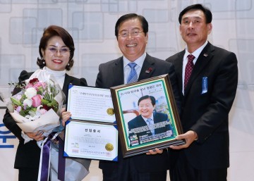 장종태 서구청장, “청렴은 공직의 생명과 같다” 청렴인 대상 수상!