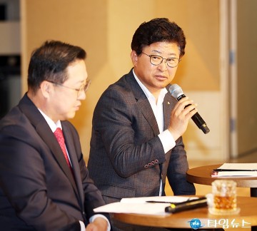 ‘이장우 대전시장과의 대화’에서 건의하는 최충규 대덕구청장