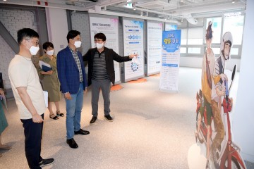 김광진 광주시 문화경제부시장, 광주 디지털정보도서관 만화코너 참석