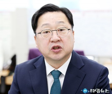 이장우 대전시장, 대전 호반에 세계적인 건축물 청사진 그린다