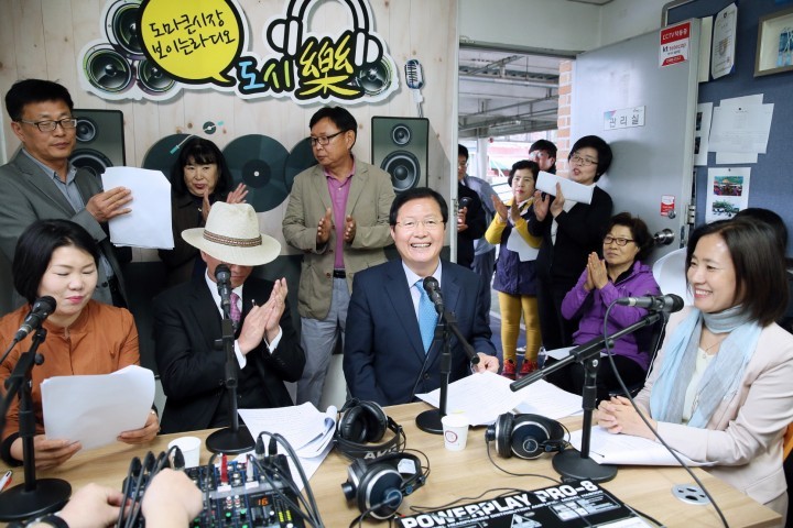 장종태 서구청장, 도마큰시장 시장라디오 게스트 출연