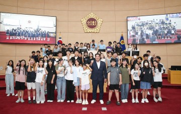 손남일 전남도의원, ‘청소년 의회교실’ 참석...학생들과 눈높이 소통