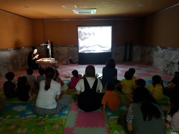 충주시립도서관, 모래체험 공연