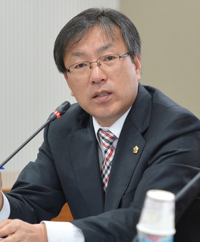 충남도의회 김종문 의원, 도교육청 저소득층 학생 정보화지원 소극적