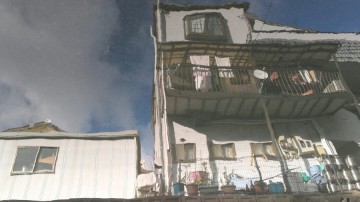 과거 무자비한 재개발과 별로 다를 것이 없는 도시재생사업, ‘표백의 도시’가 증명한다.