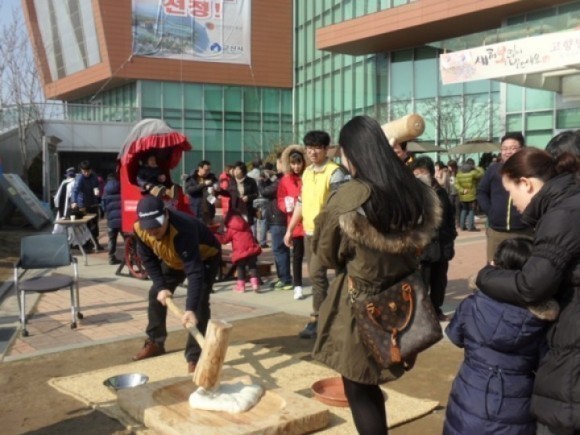 군산근대역사박물관 설 연휴 2만여 명 방문 