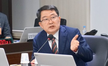 백승주 의원, “청와대, 대형수송함-Ⅱ 합참 결정 수정 의심”