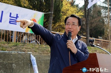 한현택 동구청장, 청소도 하고 서로의 마음도 보살피자!