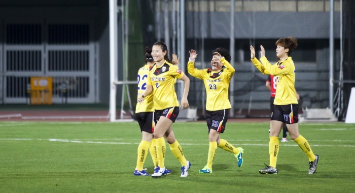 구미 스포츠토토 여자축구단 홈경기 첫 승리