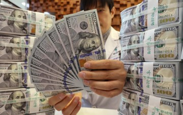 연말 한산한 장세 속 달러-원 1,481원 마감…야간 거래 사상 최고치