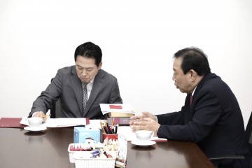 최민호 세종시장, 장동혁 당대표 만나 해수부 산하기관 이전 반대 건의