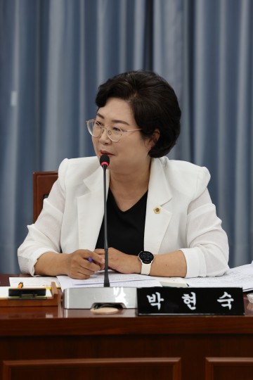 박현숙 전남도의원, 도내 학교에 AI기반 프로그램 활용한 독서 수업 필요