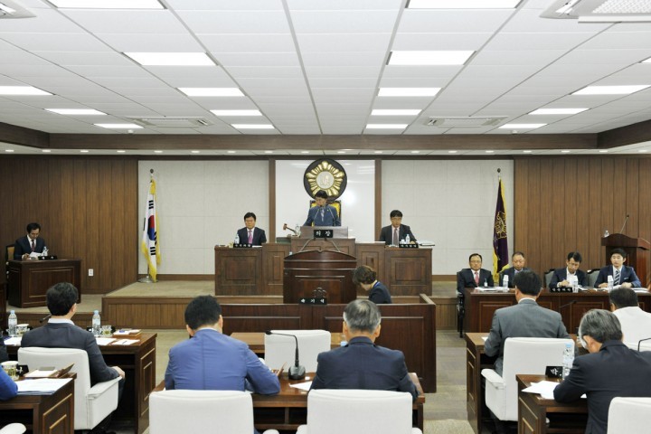 제201회 합천군의회 임시회 폐회 