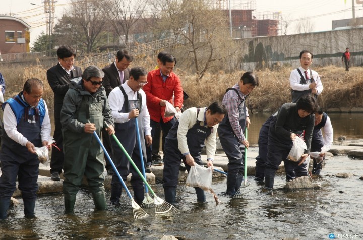 안양시 2015 세계물의 날 행사 클린 안양! 