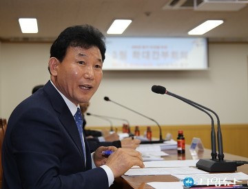 박용갑 중구청장, 지적 받는 것이 자존심 상하지 않는가?