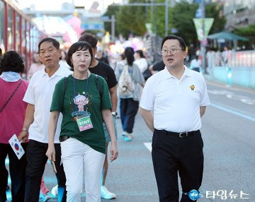 대전 0시 축제 마지막 날, 이장우 대전시장 “시민 안전 챙겼다”