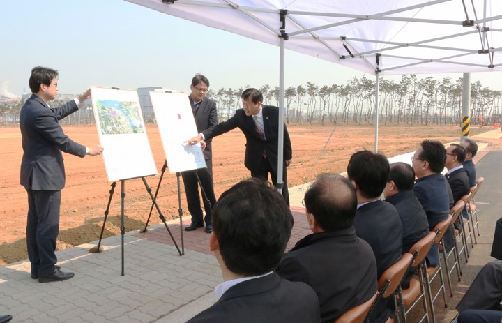 충남도의회 행자위, 당진 송산2 산단 및 당진·평택항 도계분쟁 현장방문