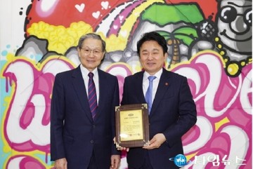 제주 원희룡 지사 2018년 올해의 지방자치 CEO상 수상