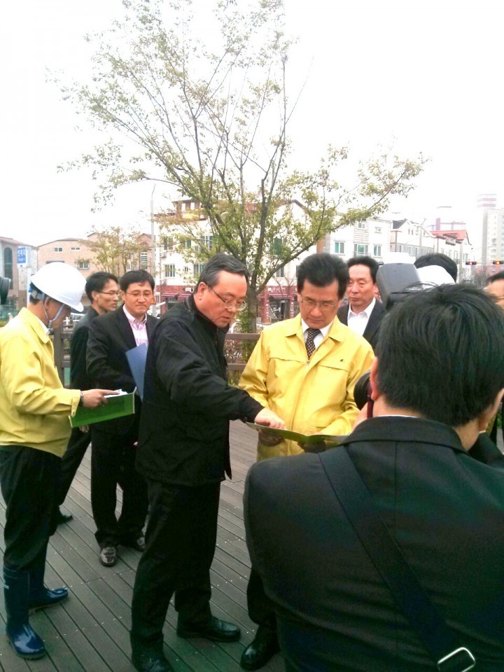 ‘윤재길 부시장 오송 연제저수지 현장 안전점검 