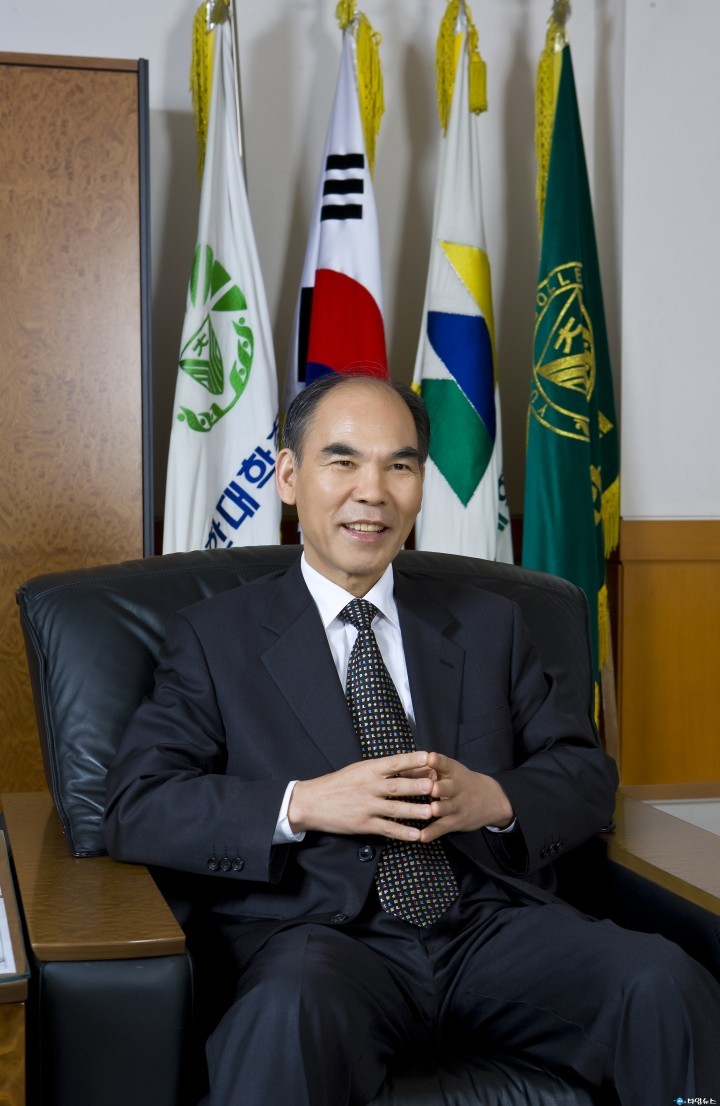 유한대학교 이권현 총장, 연임 임기 시작